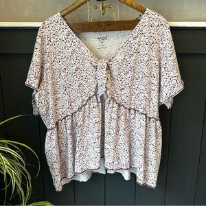 Heritage by Torrid Women's Floral Pattern Top - White and Purple size 4X‎